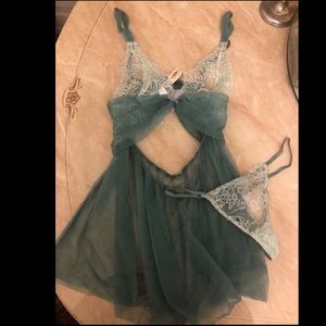 Victoria Secret 2pcs Set (NEW)